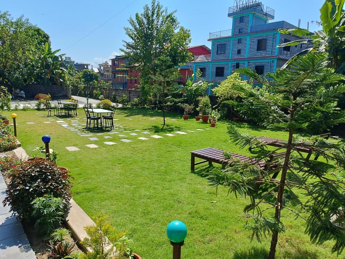 Paradise Boutique Hotel Pokhara Exterior photo